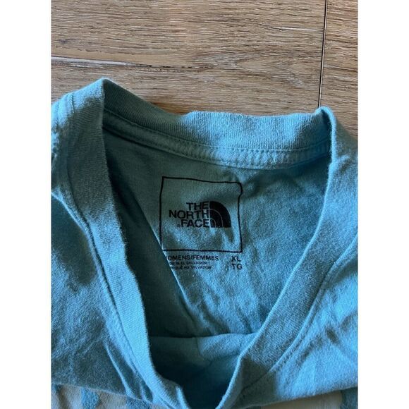 The North Face Womens Blue Graphic Short Sleeve T-shirt Size XL - Picture 3 of 3